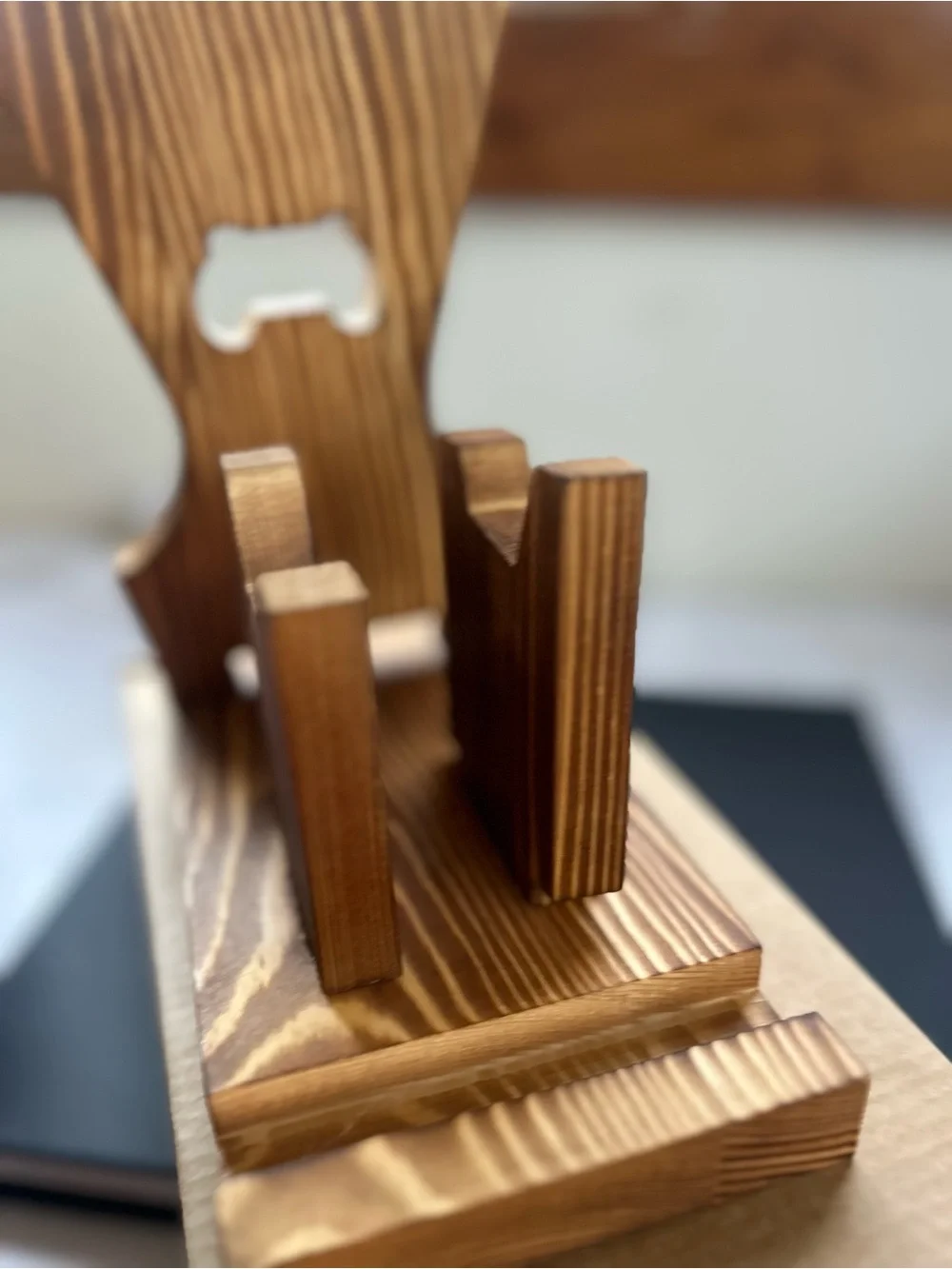 Wooden Gaming Controller Stand - Natural Brown